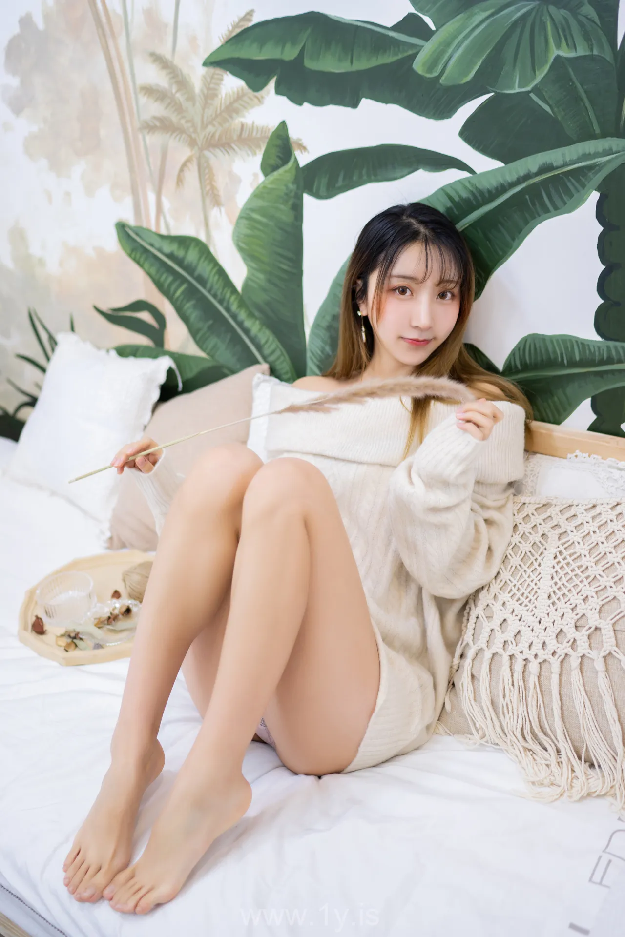 Coser@黑川 NO.007 Pretty & Slender Asian Women 白色毛衣